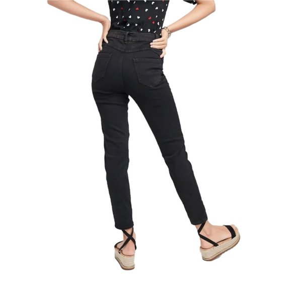 NEW LOOK LIFT & SHAPE HIGH WAIST MOM JEANS, BLACK - Picture 2 of 7